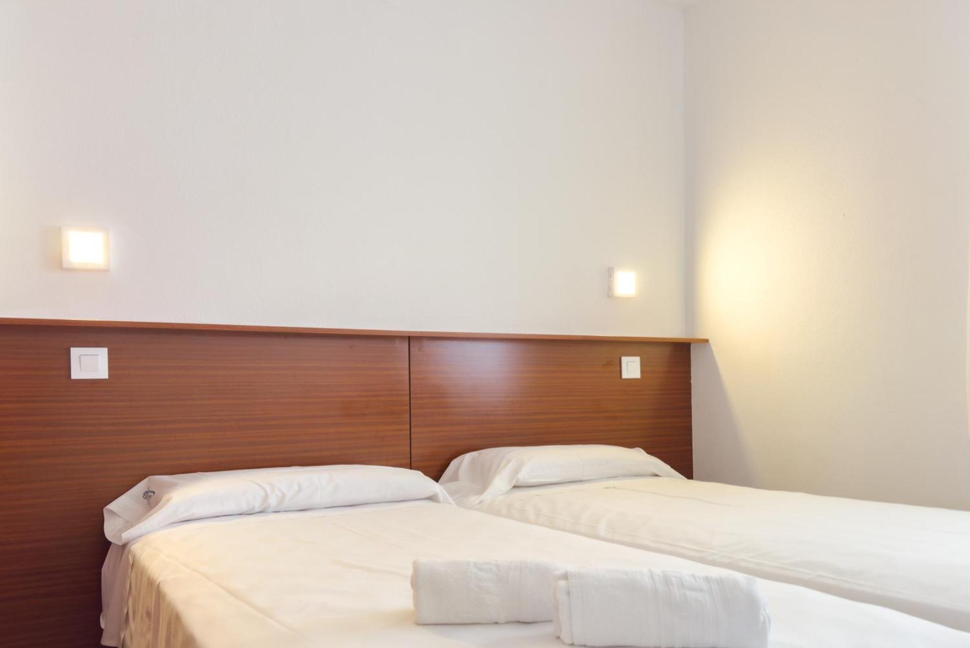 Rentalmar Atlantida Apartamentos Salou Ngoại thất bức ảnh
