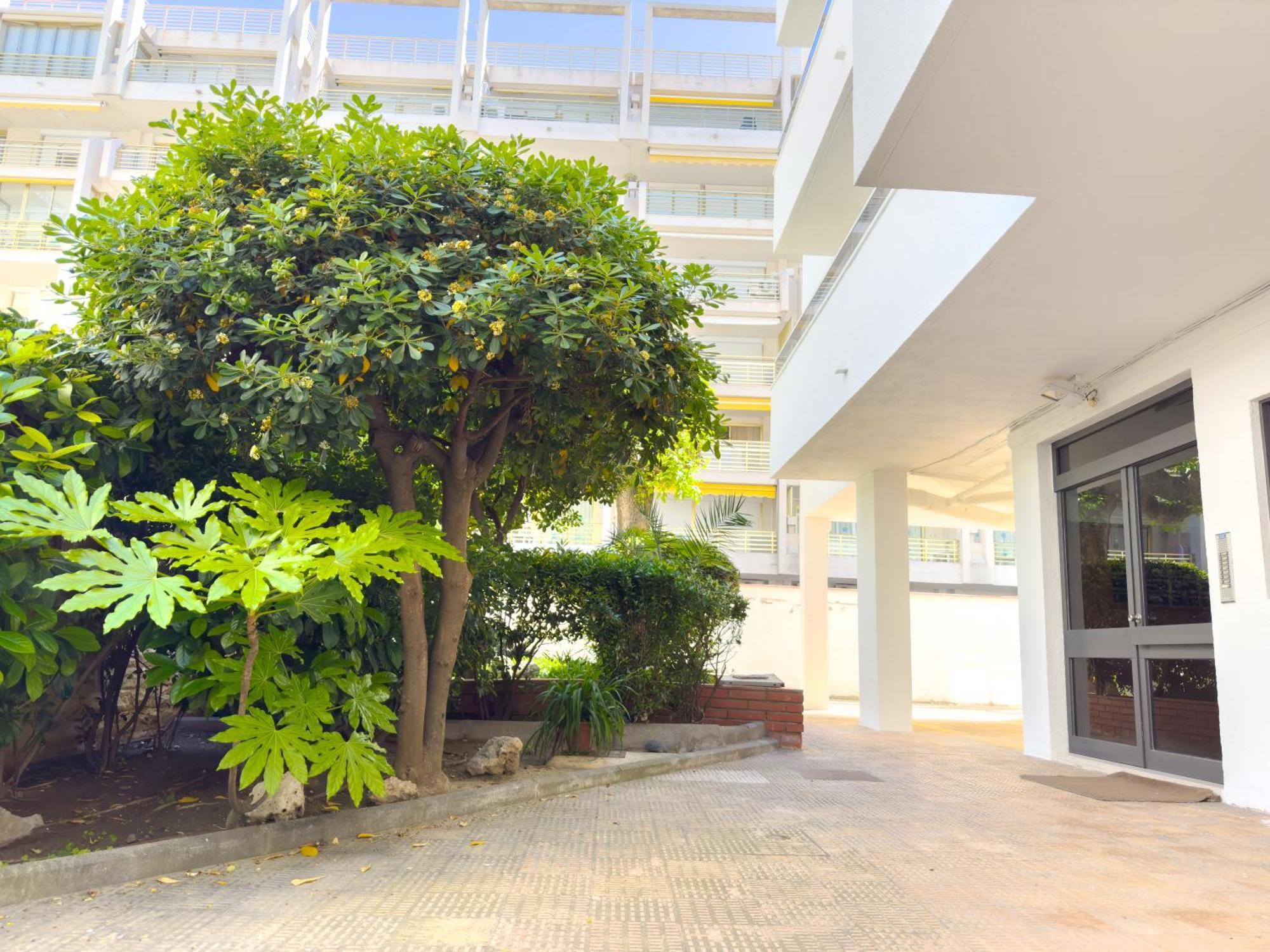 Rentalmar Atlantida Apartamentos Salou Ngoại thất bức ảnh